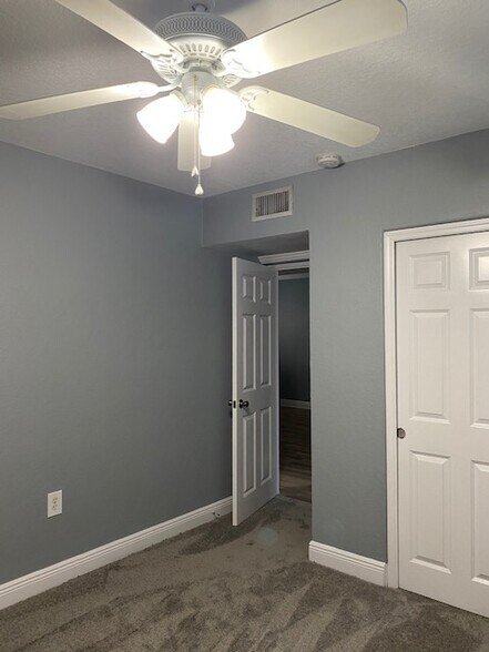 Bedroom 2 - 225 E New Hampshire St