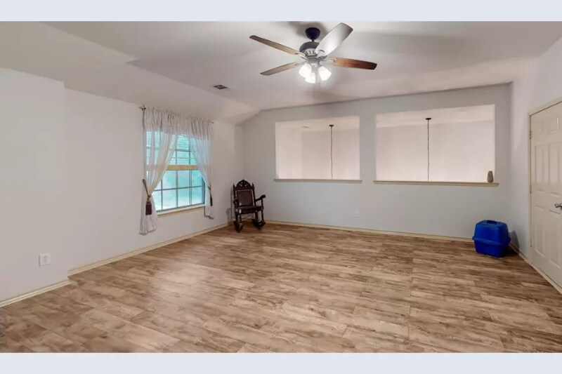 Building Photo - 1312 Cattle Crossing Dr