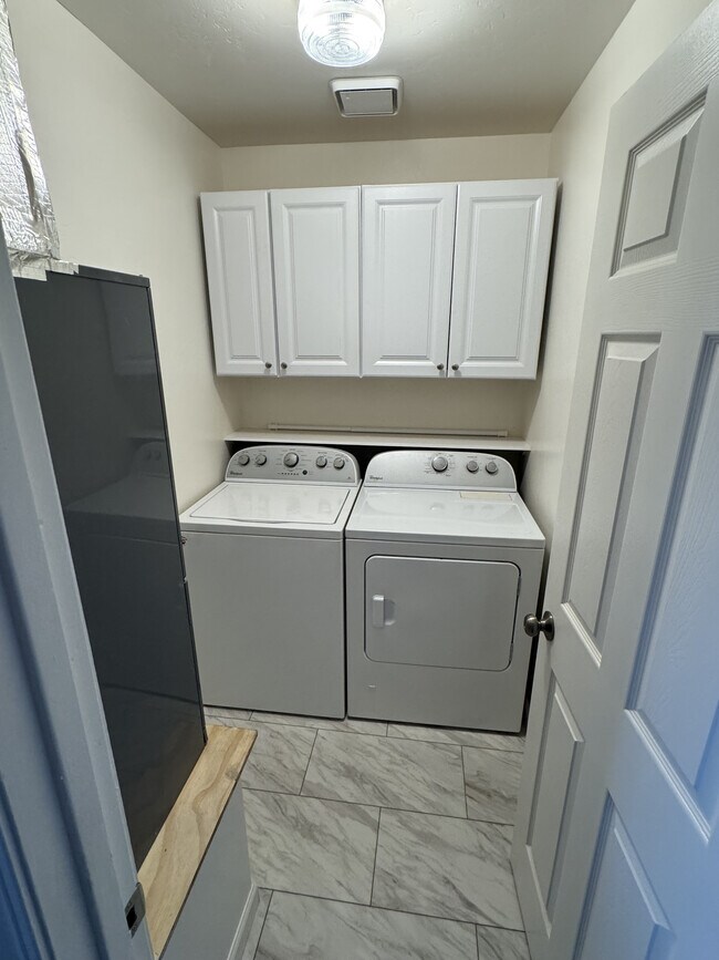 Building Photo - 8440 E Greg Ct