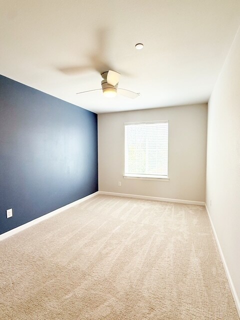 Building Photo - 4314 Andasio Loop SE