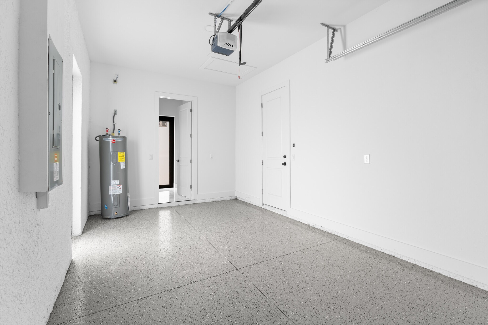 Building Photo - 2603 3rd St SW