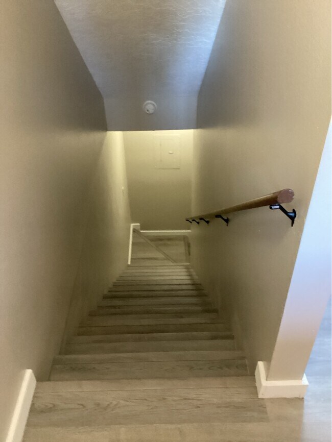 Building Photo - 1112 SW Hurbert St