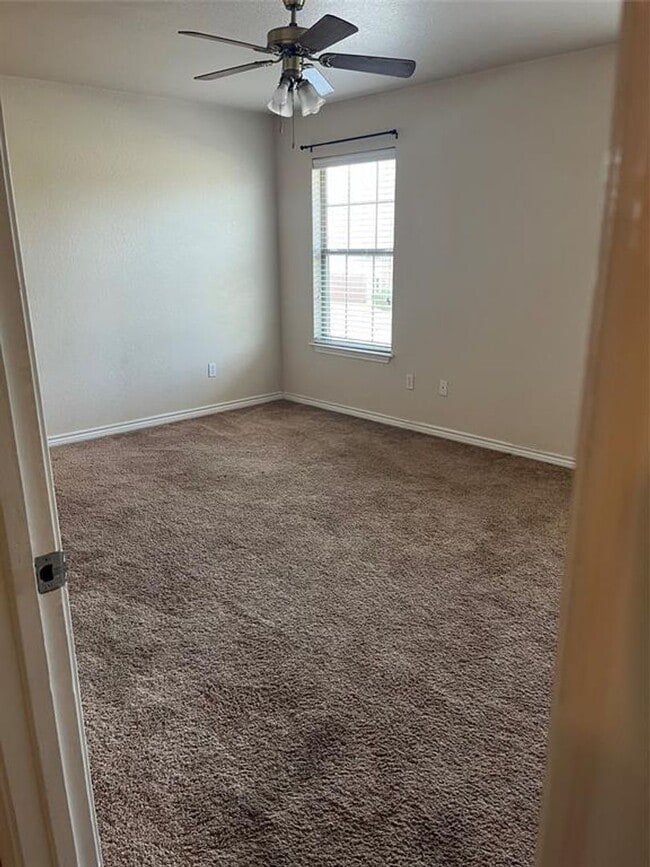 Building Photo - The Ranch at Sam Houston - 3 bdrm, 3 baths, close to SHSU!