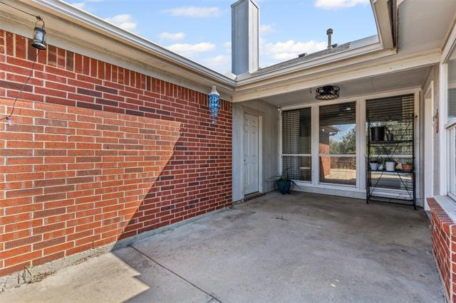 Building Photo - 4215 Bent Oaks Dr