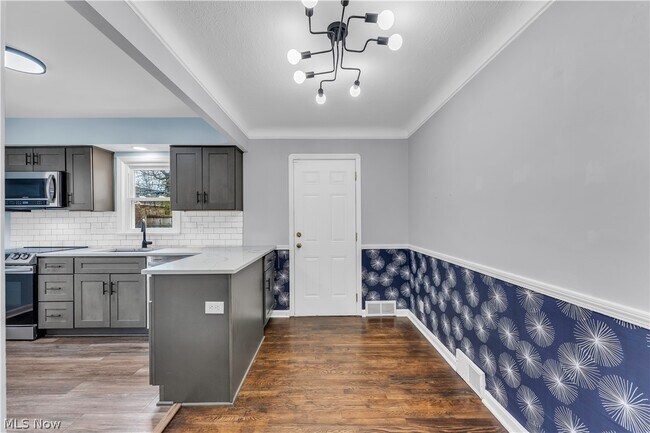 Building Photo - 4186 Lambert Rd