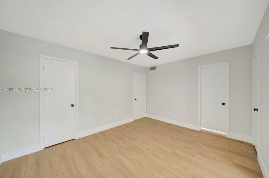 Building Photo - 8769 SW 137th Ave