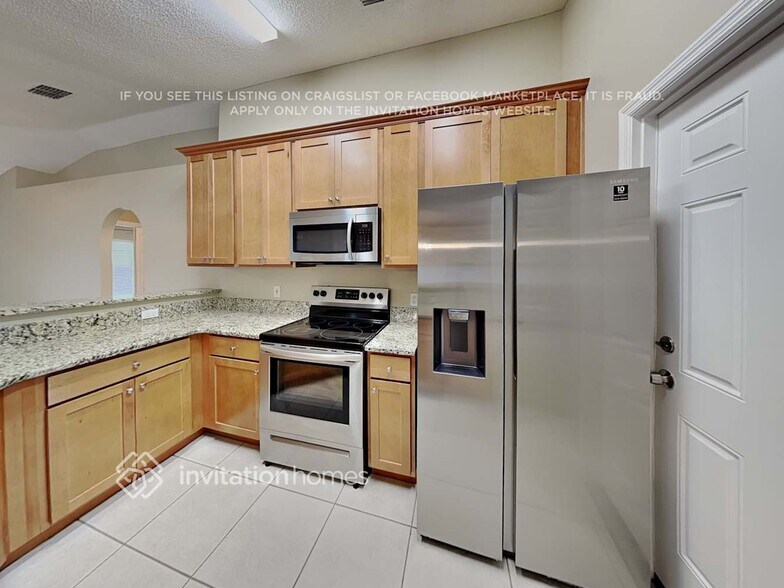 Building Photo - 1164 St Tropez Ct