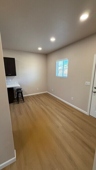 Building Photo - 1405 N 25th St
