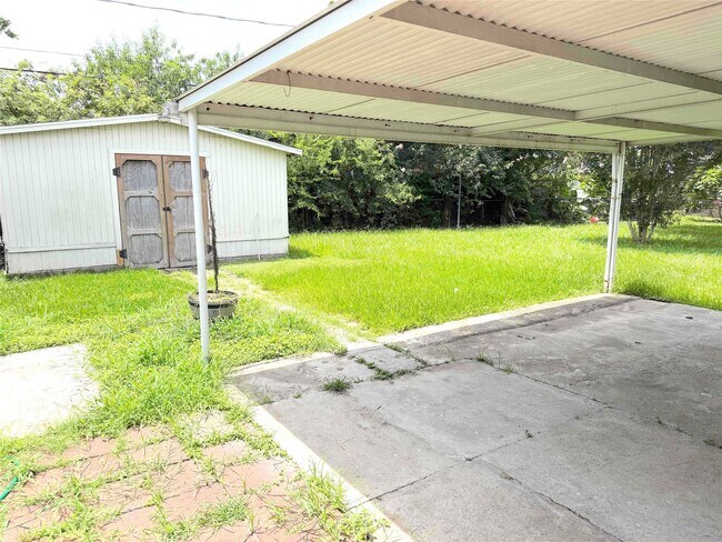 Building Photo - 534 Glenvale Dr