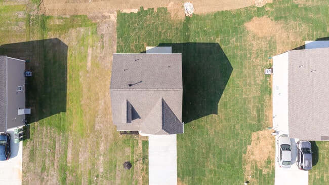 Building Photo - 4831 Birchcrest Ln