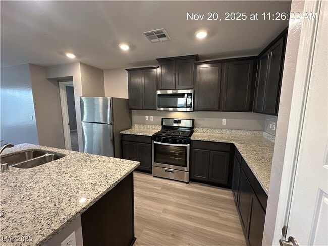 Building Photo - 4924 Eterno St