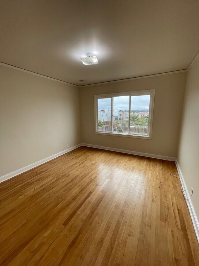 Building Photo - 2839 Taraval St
