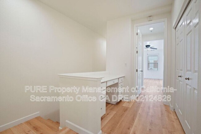Building Photo - 8292 Crystal Walk Cir