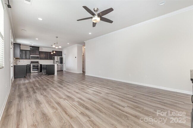 Building Photo - 17322 Carolina Hickory Dr