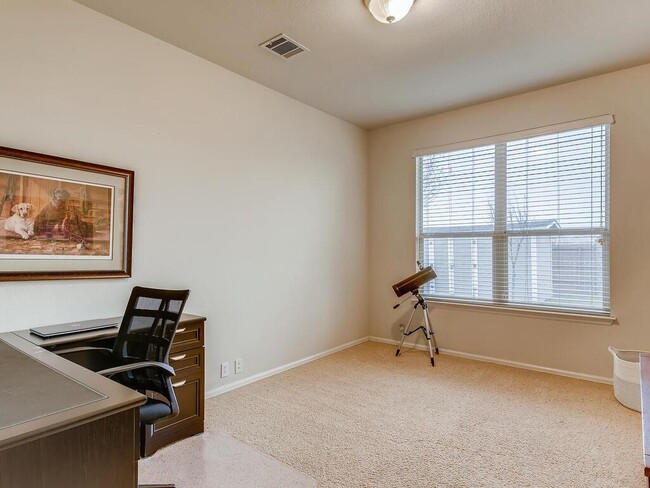 Building Photo - 461 Sweet Gum Dr