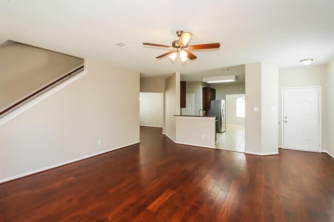 Building Photo - 15118 Sycamore Leaf Ln