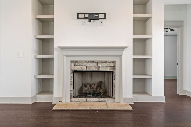 Building Photo - 3509 Halcyon Wy