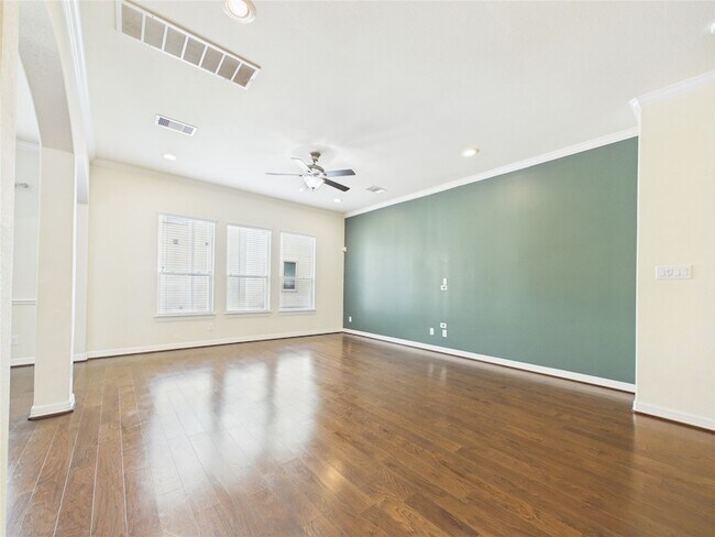 Building Photo - 10606 Shadow Elm Ct