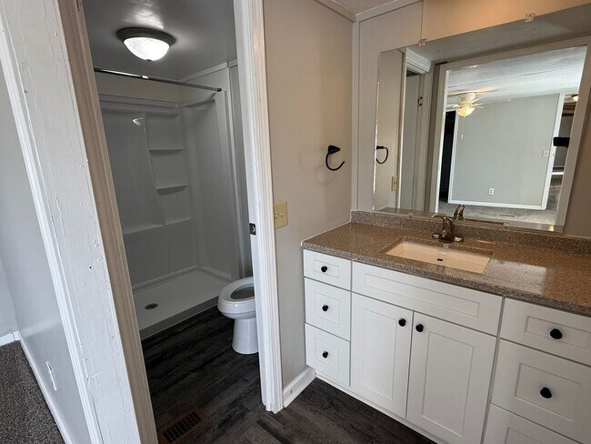 Building Photo - Nice 2 bedroom, 2 bath Mobile home