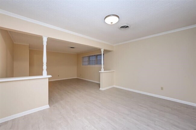 Building Photo - 6543 Kury Ln