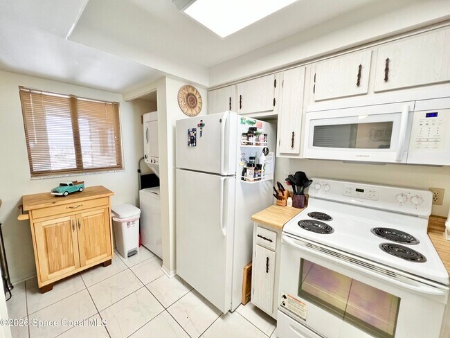 Building Photo - 3060 N Atlantic Ave