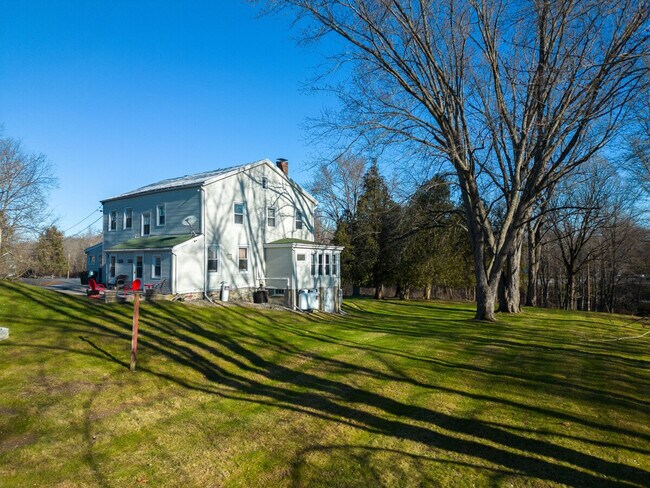 Building Photo - 241 N Rd