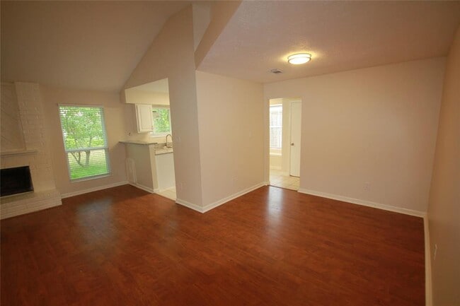 Building Photo - 22138 Birch Valley Dr