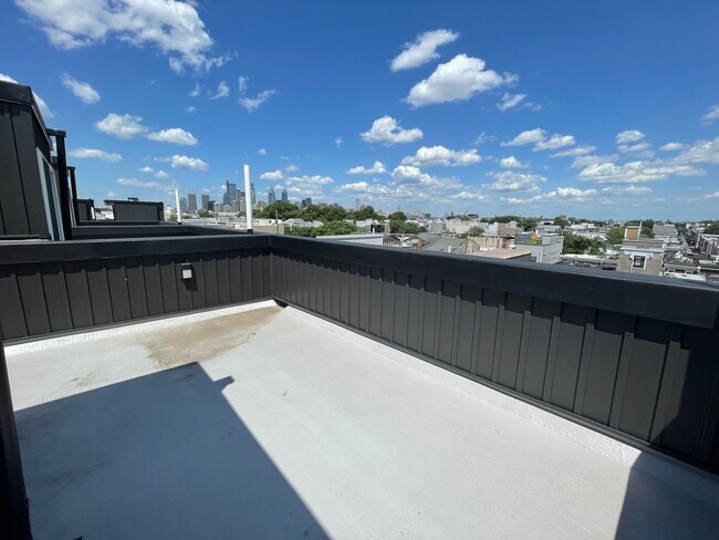 Building Photo - 1501 S 25th St