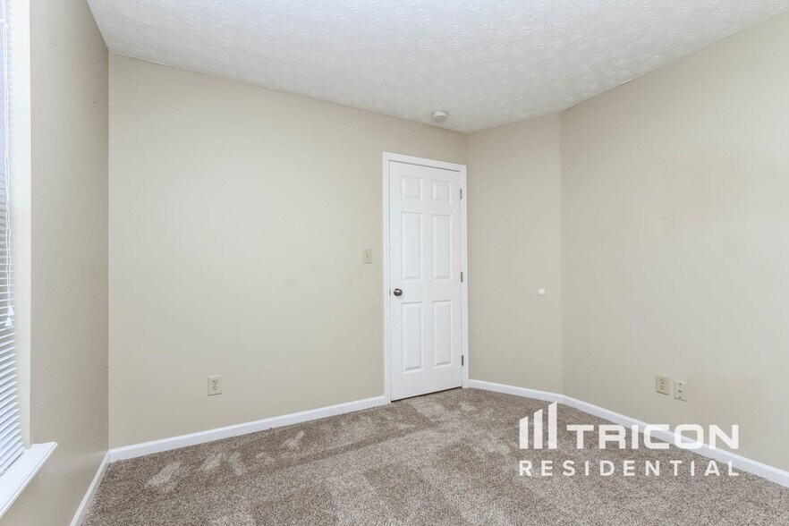 Building Photo - 5006 Aspen Crest Ln