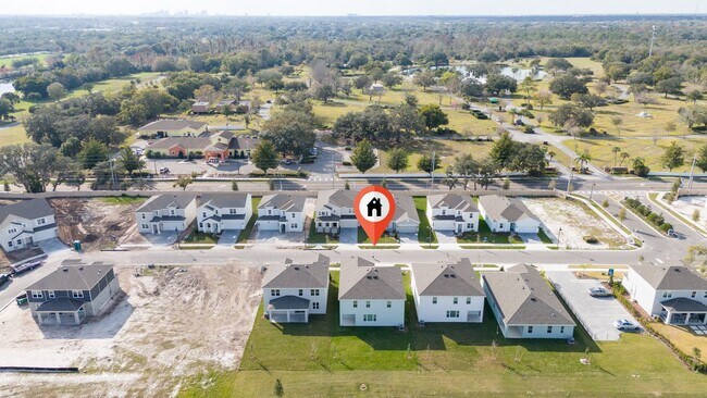 Building Photo - 5 Bedroom Brand New House with Innovative Technology near Winter Park