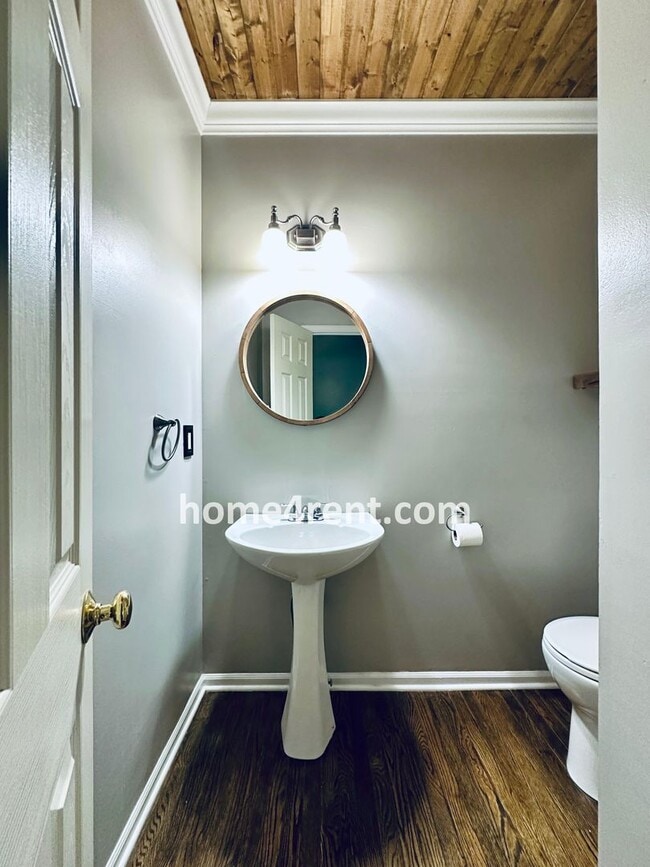 Building Photo - Blue Valley Schools w/ Wood Floors, Finished Basement and a Peaceful, Private Fenced Yard!