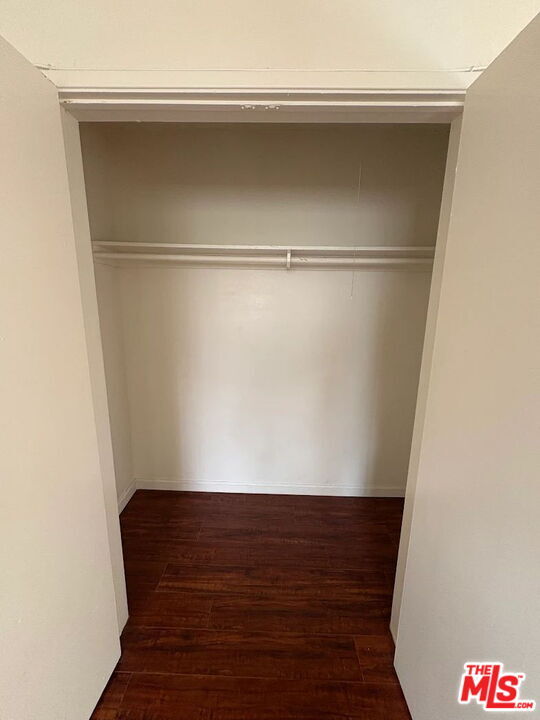 Building Photo - 806 N Hobart Blvd