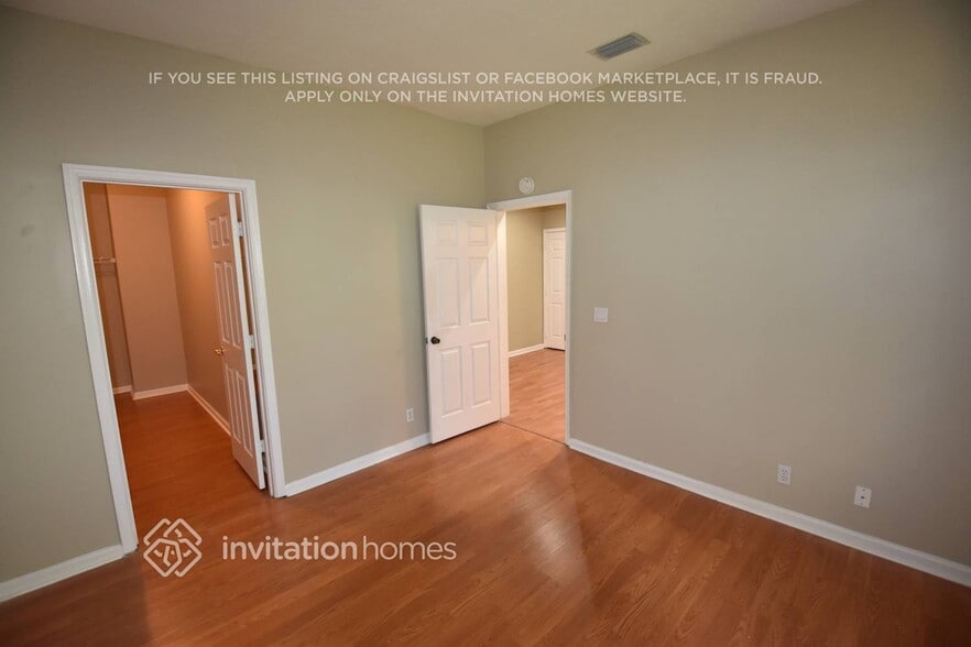 Building Photo - 117 Palm Cir