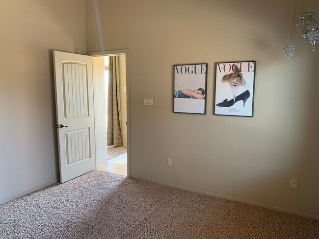Building Photo - 3761 S Akers Way