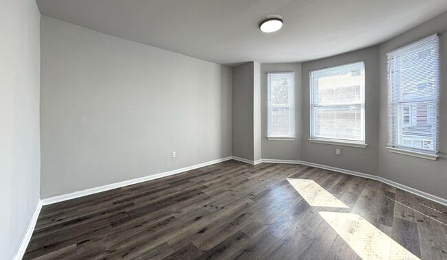 Building Photo - 5820 Belmar St