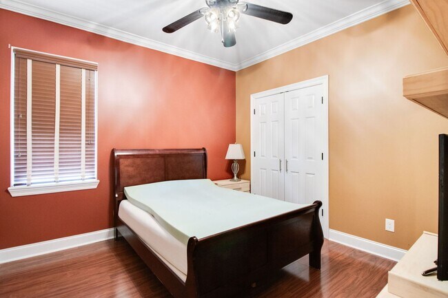 Building Photo - AVAILABLE FOR RENT IN LAFAYETTE!