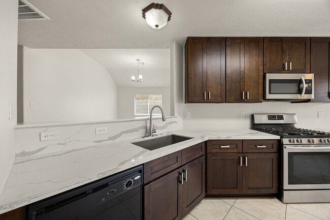 Building Photo - 29123 Foxingham Cir