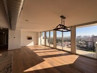 Building Photo - Luxury 2 Bedroom Condo Available at Regency House in Central Phoenix!