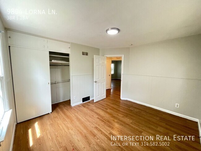 Building Photo - Charming 3 Bedroom Ranch Home with Fenced ...