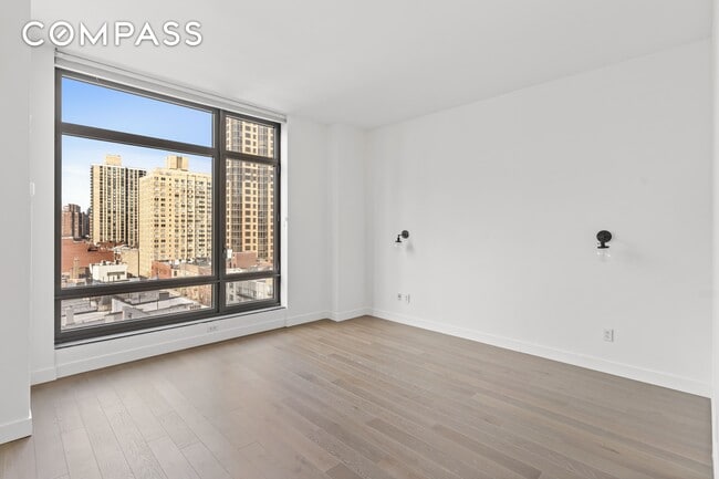 Building Photo - Sun-Soaked Southwest Corner Residence at Cielo