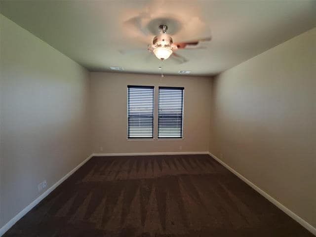 Building Photo - 707 Brookline Dr