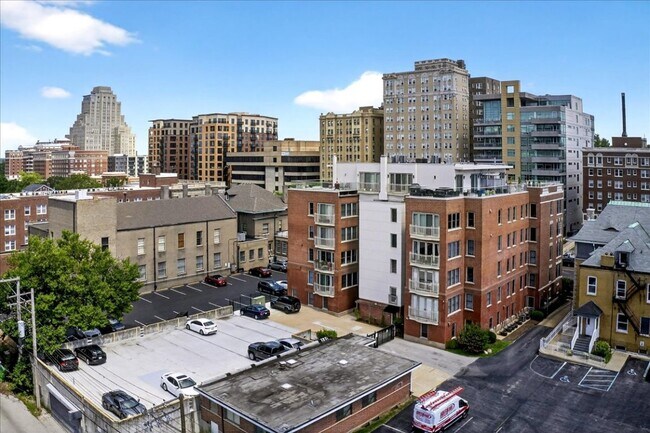Building Photo - 4540 Lindell Blvd