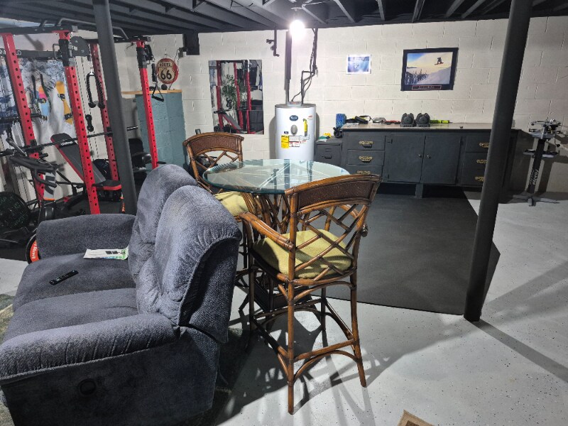 Building Photo - 1218 Greenwood Dr