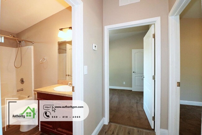 Building Photo - 22233 Venzke Rd