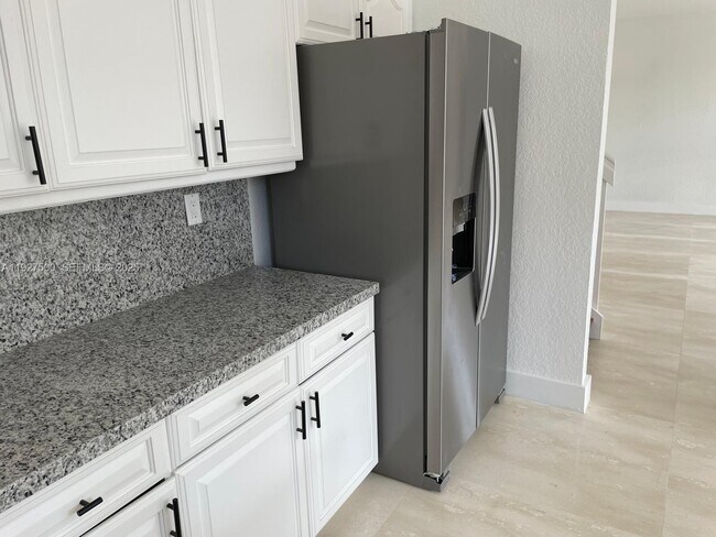 Building Photo - 15964 SW 139th St