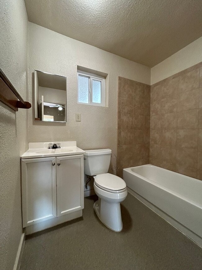 Building Photo - 1780 6th Ave