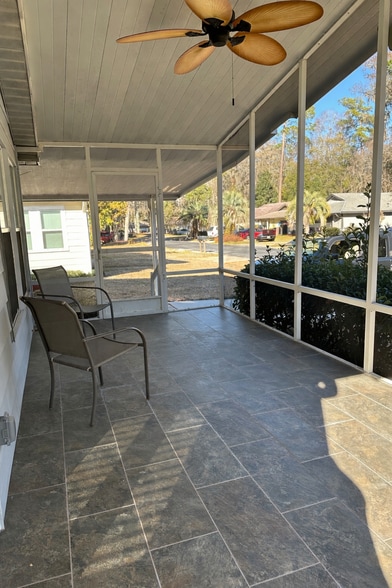 Building Photo - 8430 NW 39th Cir