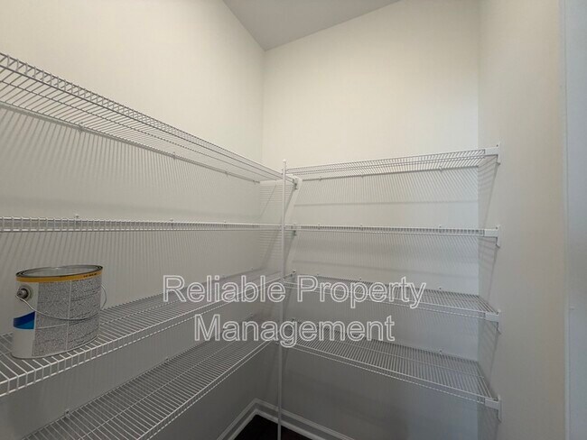 Building Photo - 354 Beachcomber Dr