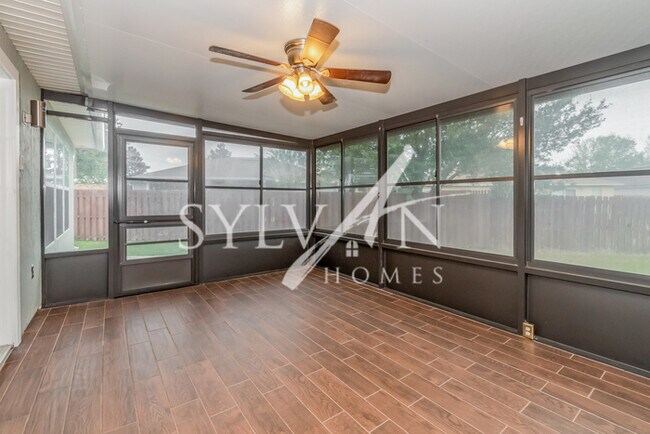 Building Photo - Lease today! No extra charge for contentme...