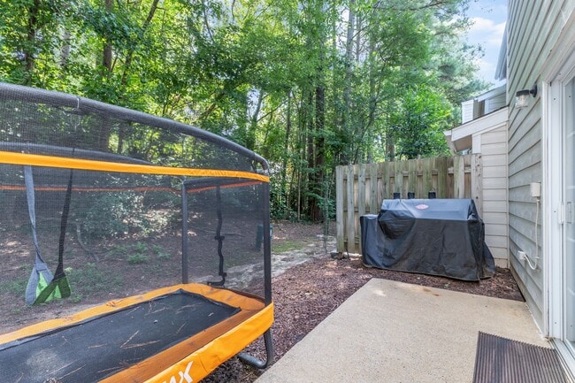 Building Photo - 7731 Falcon Rest Cir